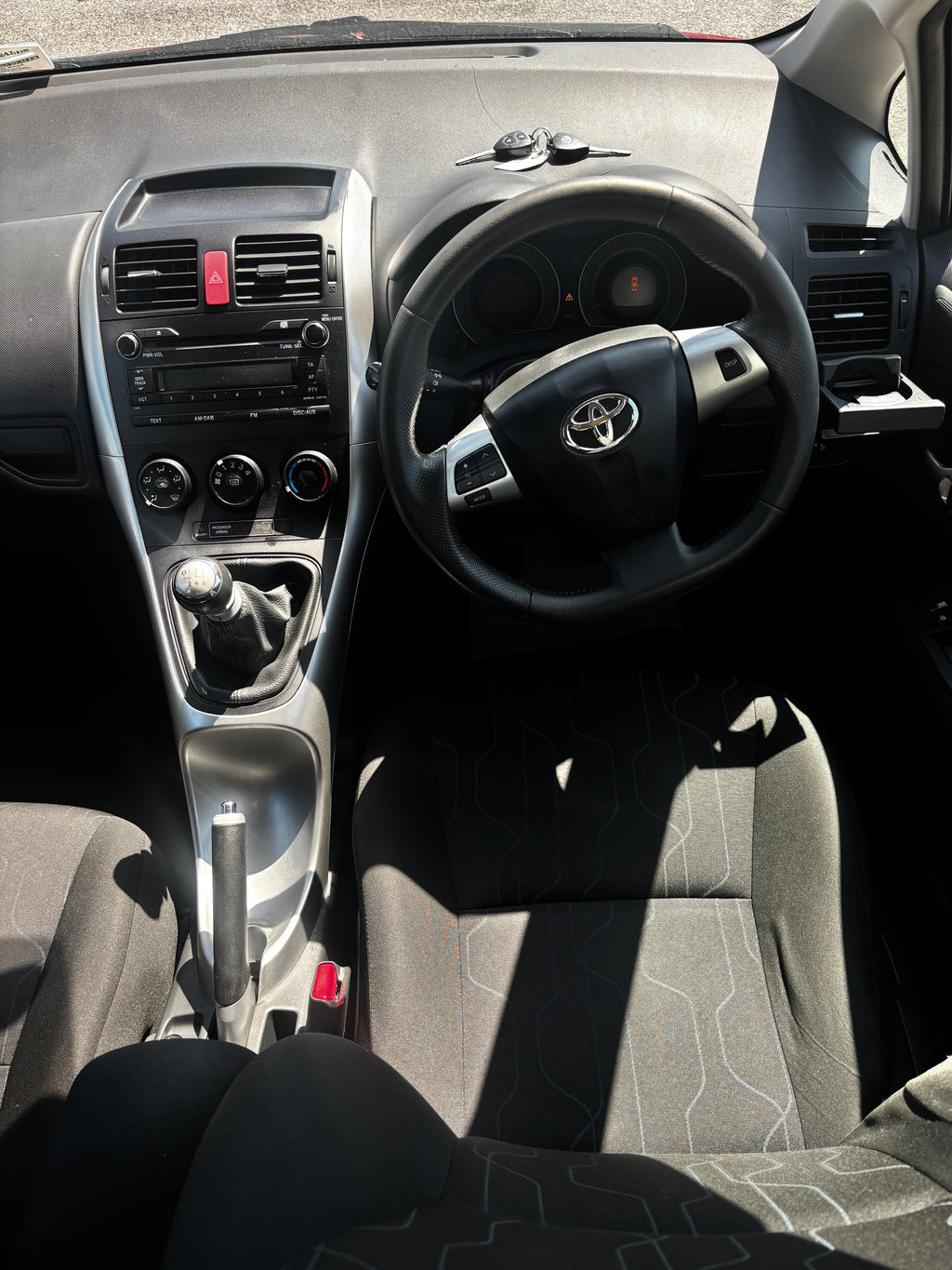 12 Toyota Auris