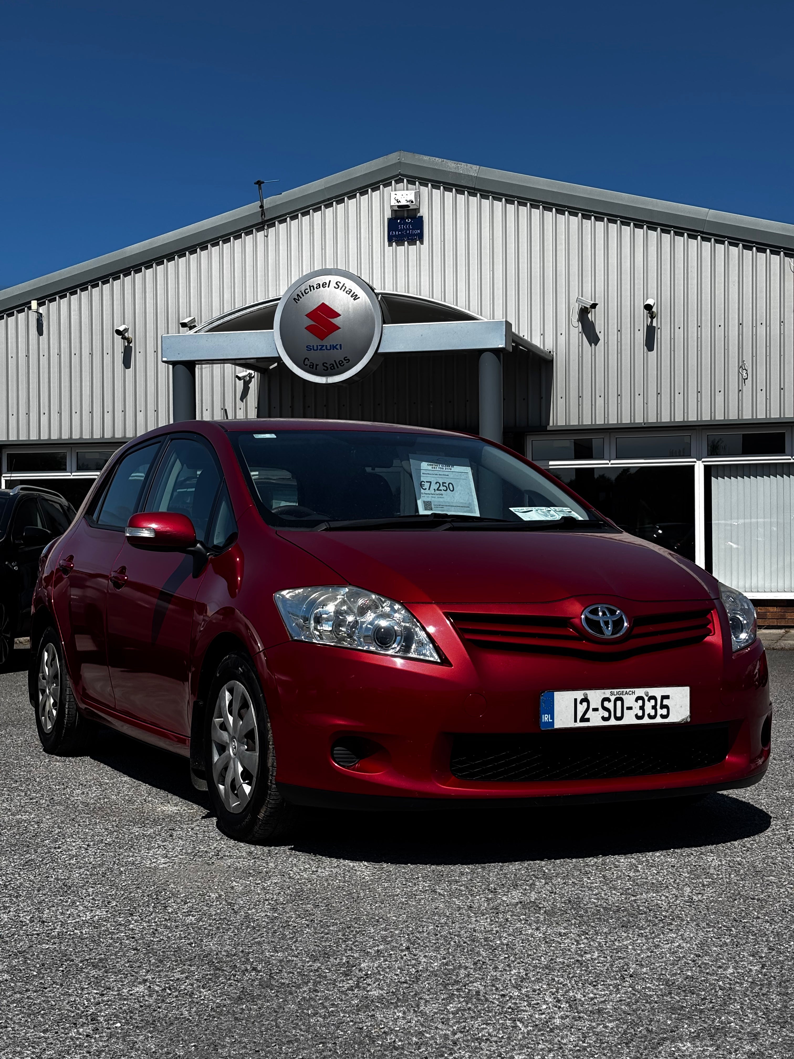 12 Toyota Auris