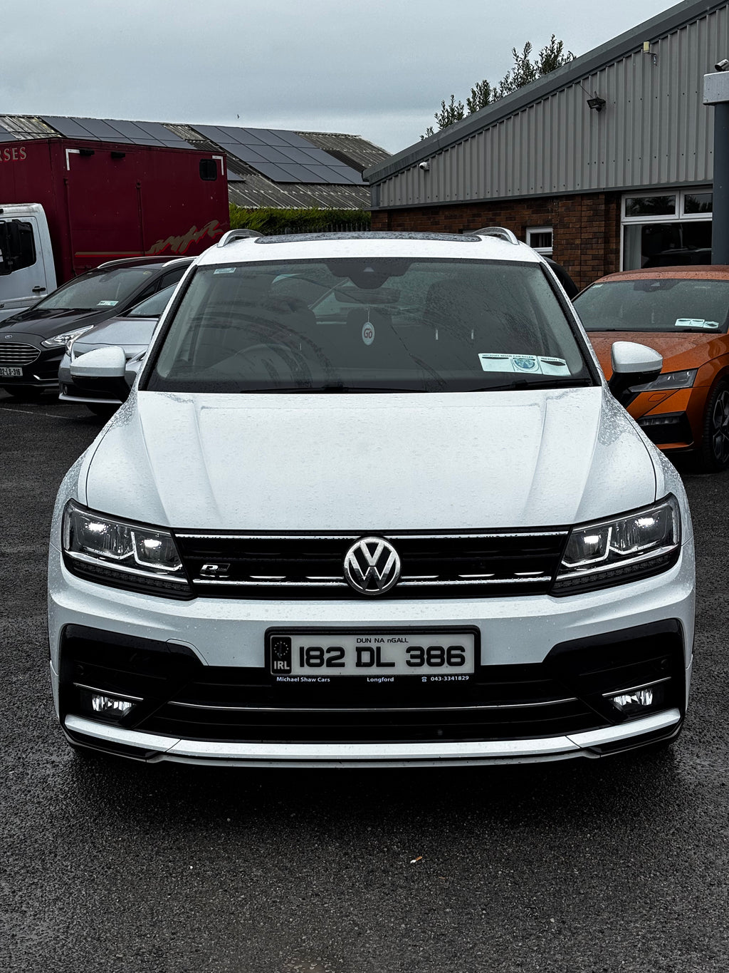 181 Volkswagen Tiguan R-Line