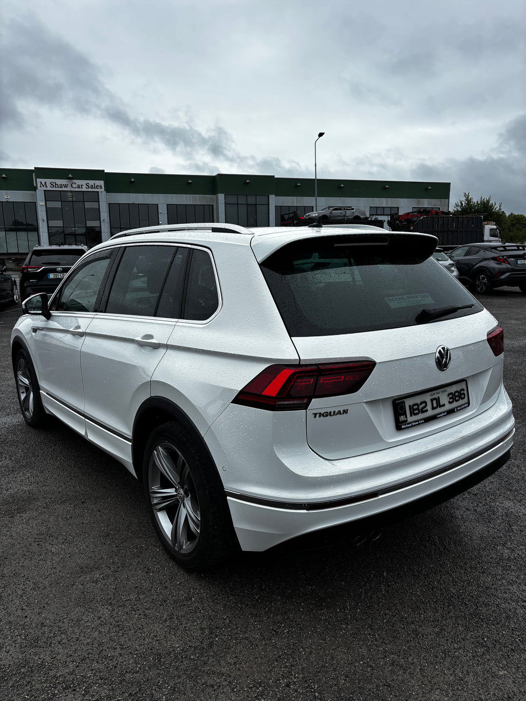 181 Volkswagen Tiguan R-Line