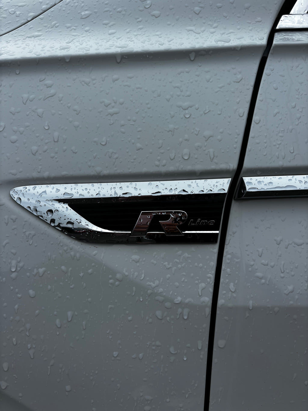 181 Volkswagen Tiguan R-Line