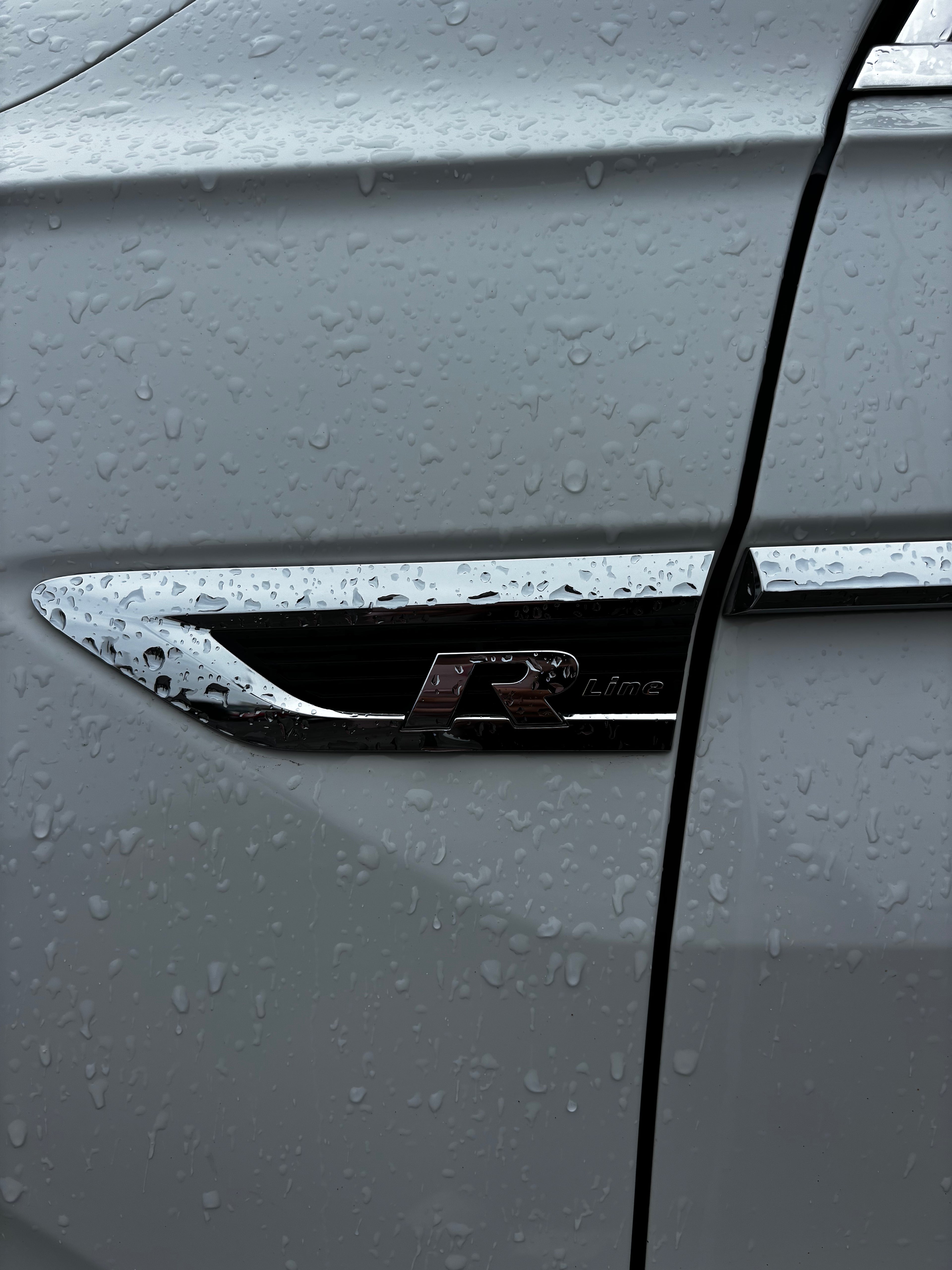 181 Volkswagen Tiguan R-Line
