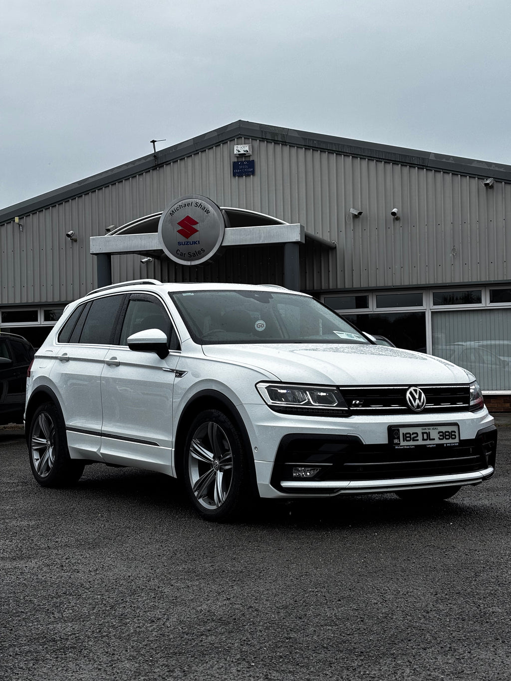 181 Volkswagen Tiguan R-Line