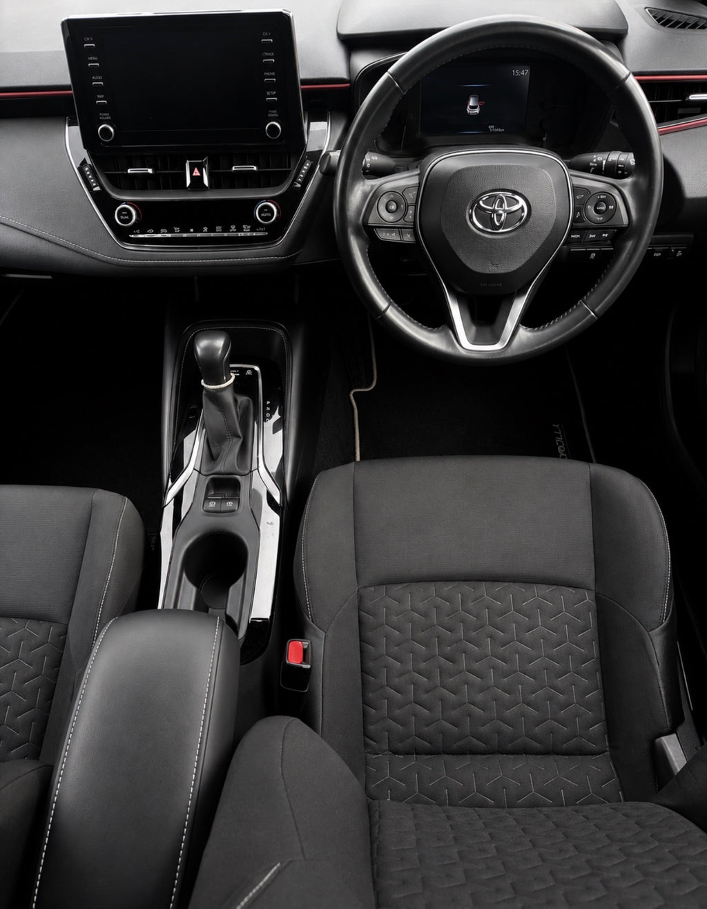 201 Toyota Corolla Luna Sport Hybrid