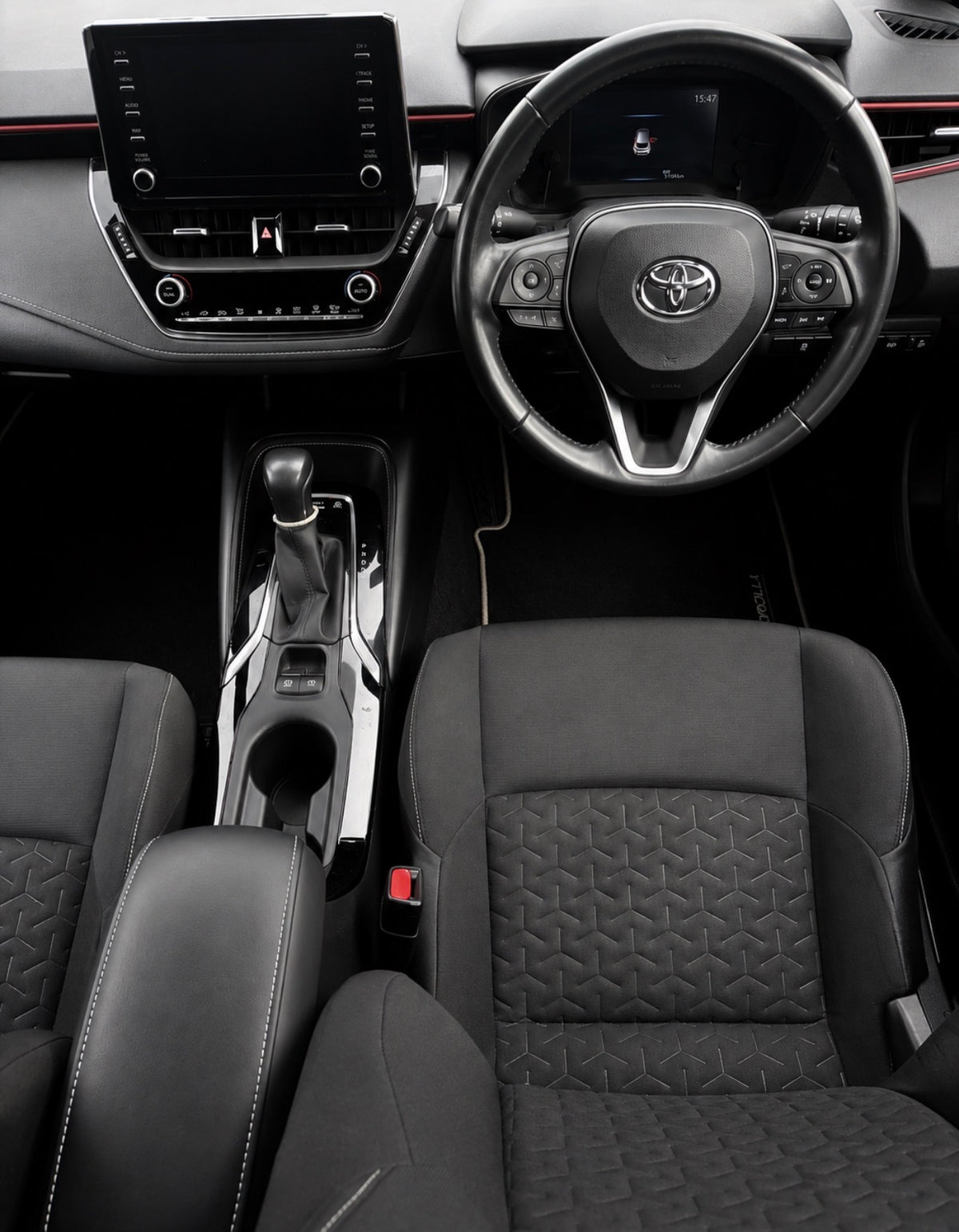 201 Toyota Corolla Luna Sport Hybrid