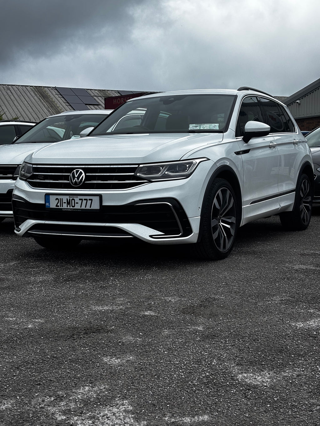 211 Volkswagen Tiguan R Line