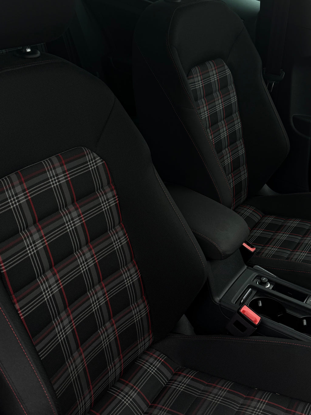 172 Volkswagen Golf GTI