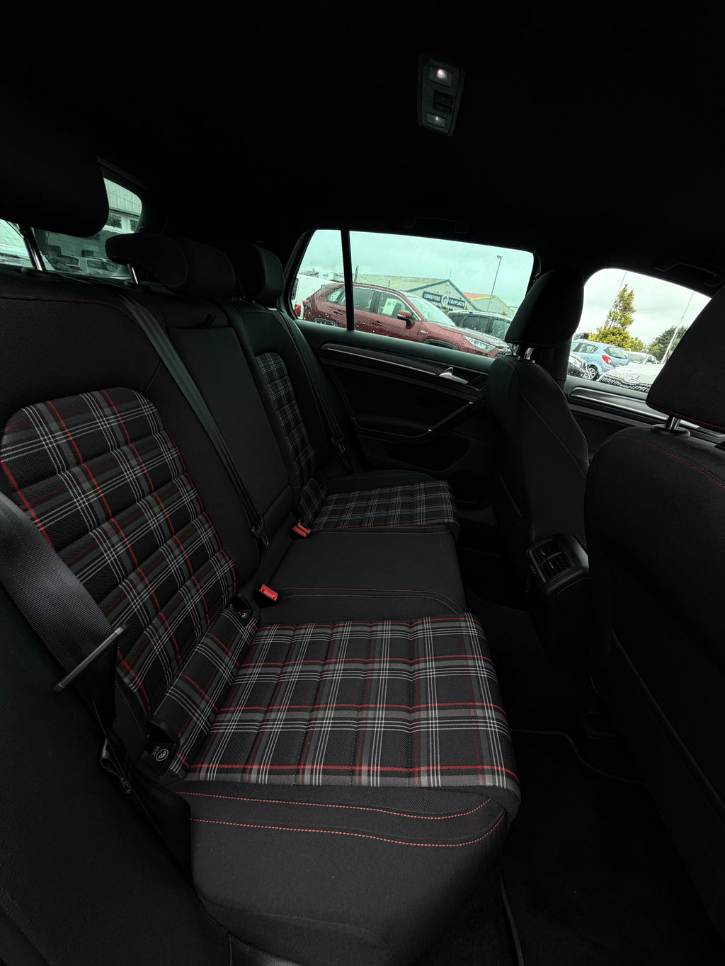 172 Volkswagen Golf GTI