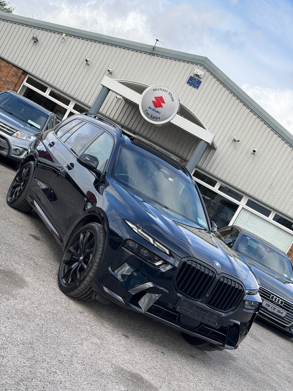241 BMW X7
