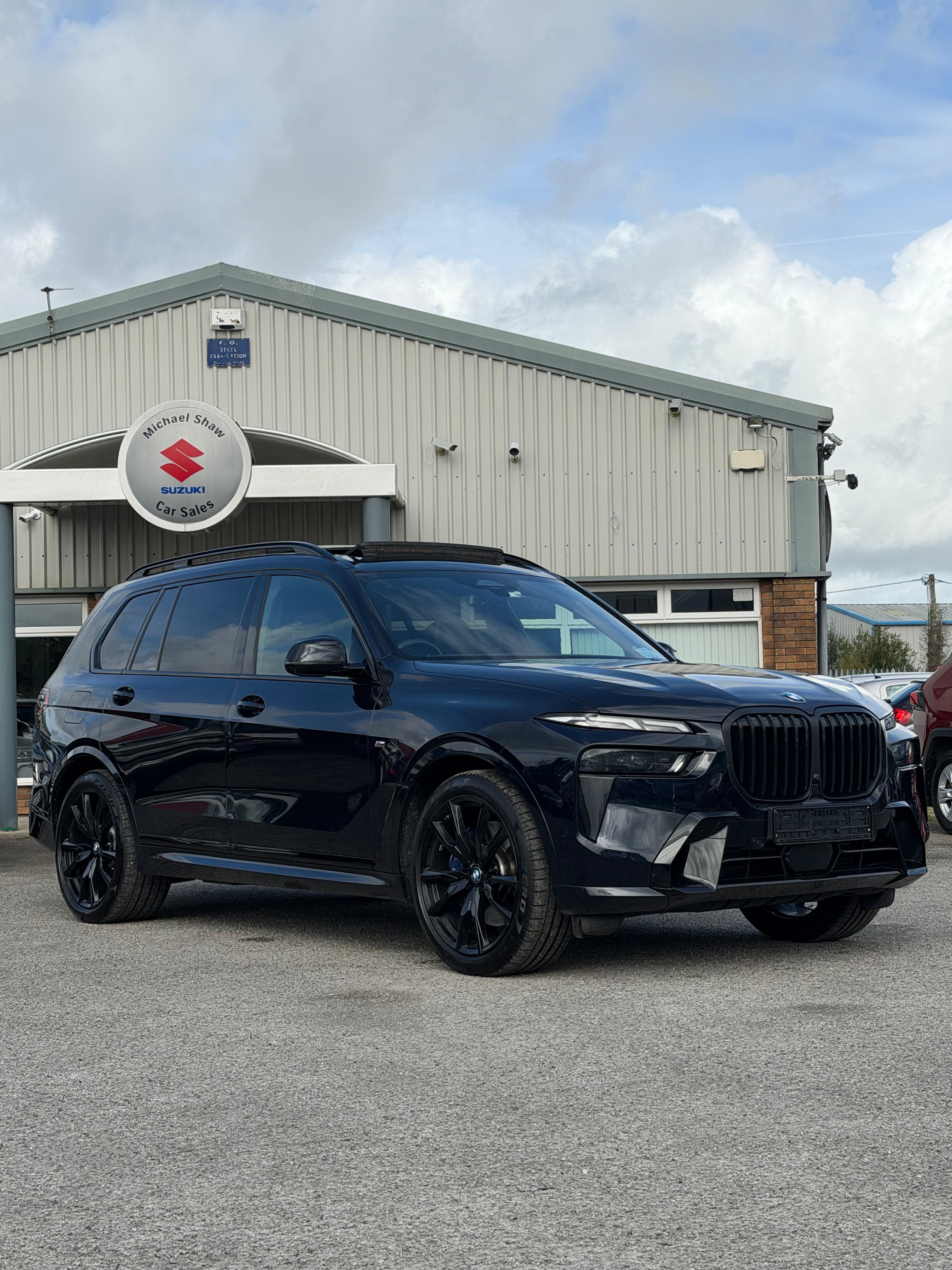 241 BMW X7