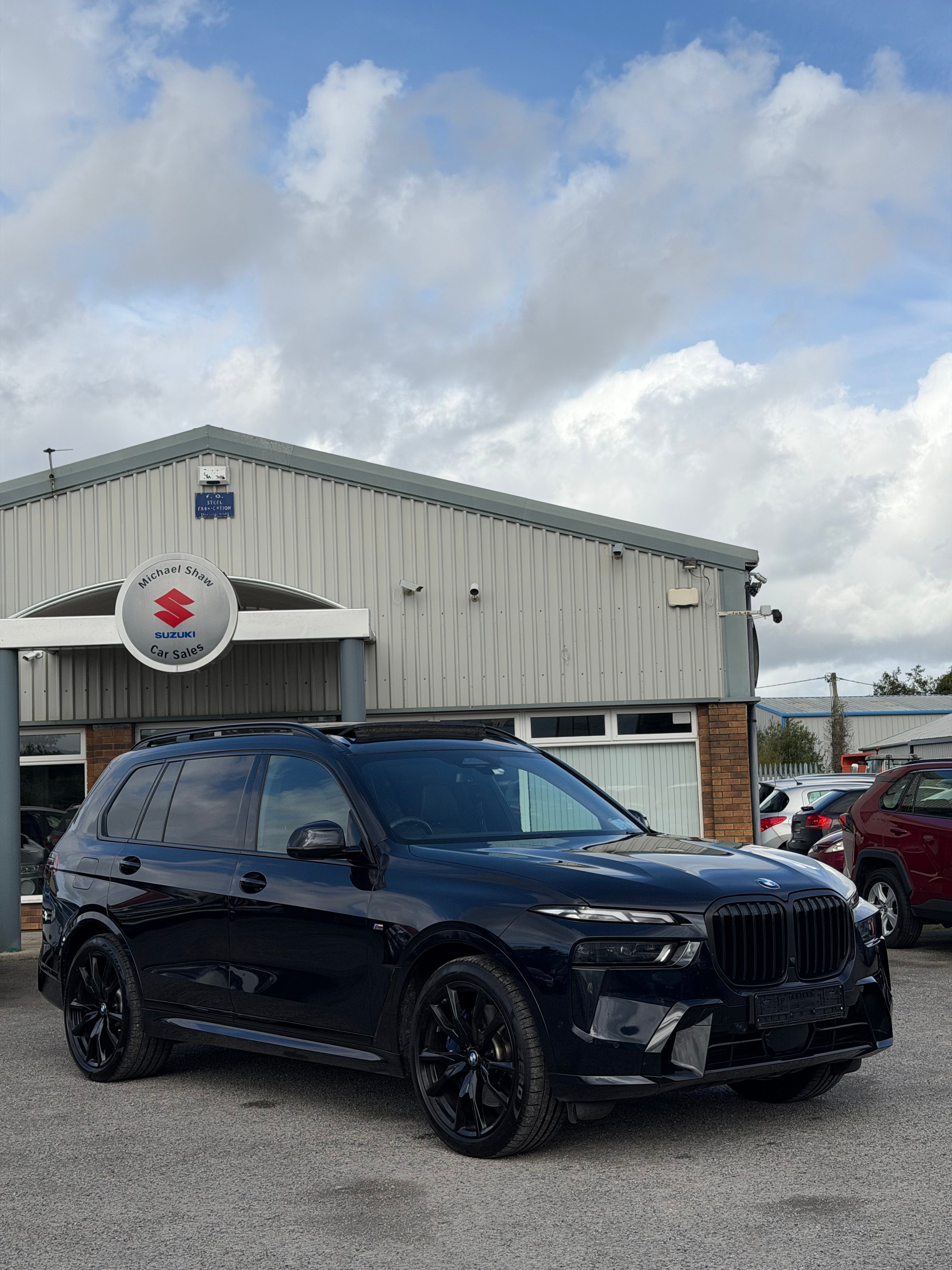 241 BMW X7