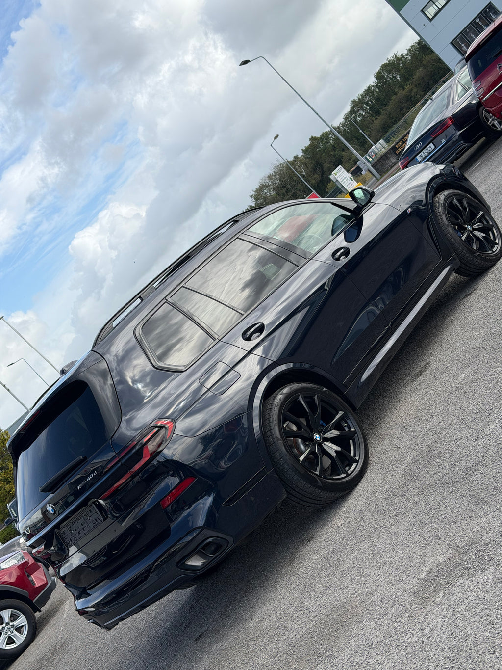 241 BMW X7