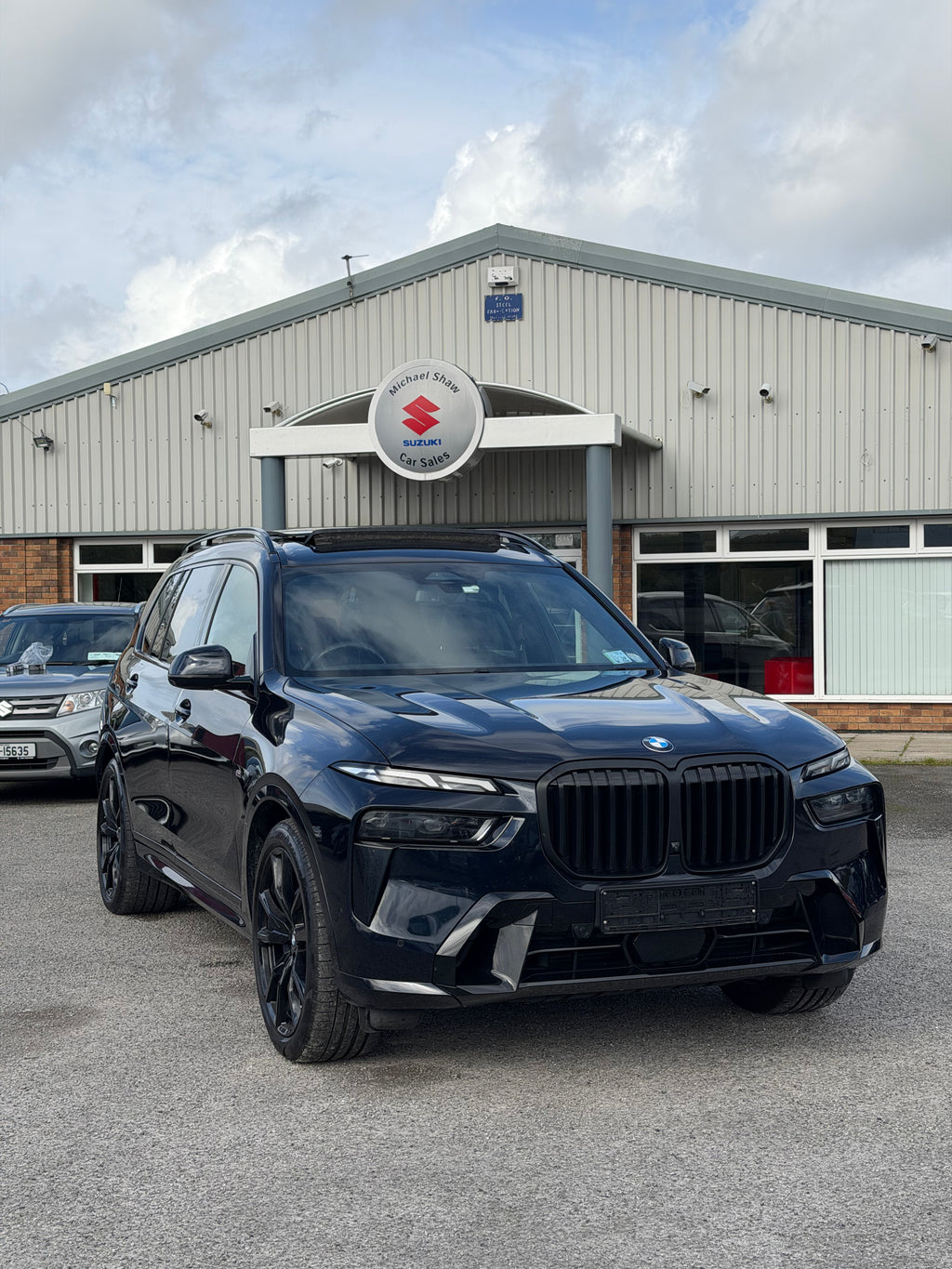 241 BMW X7