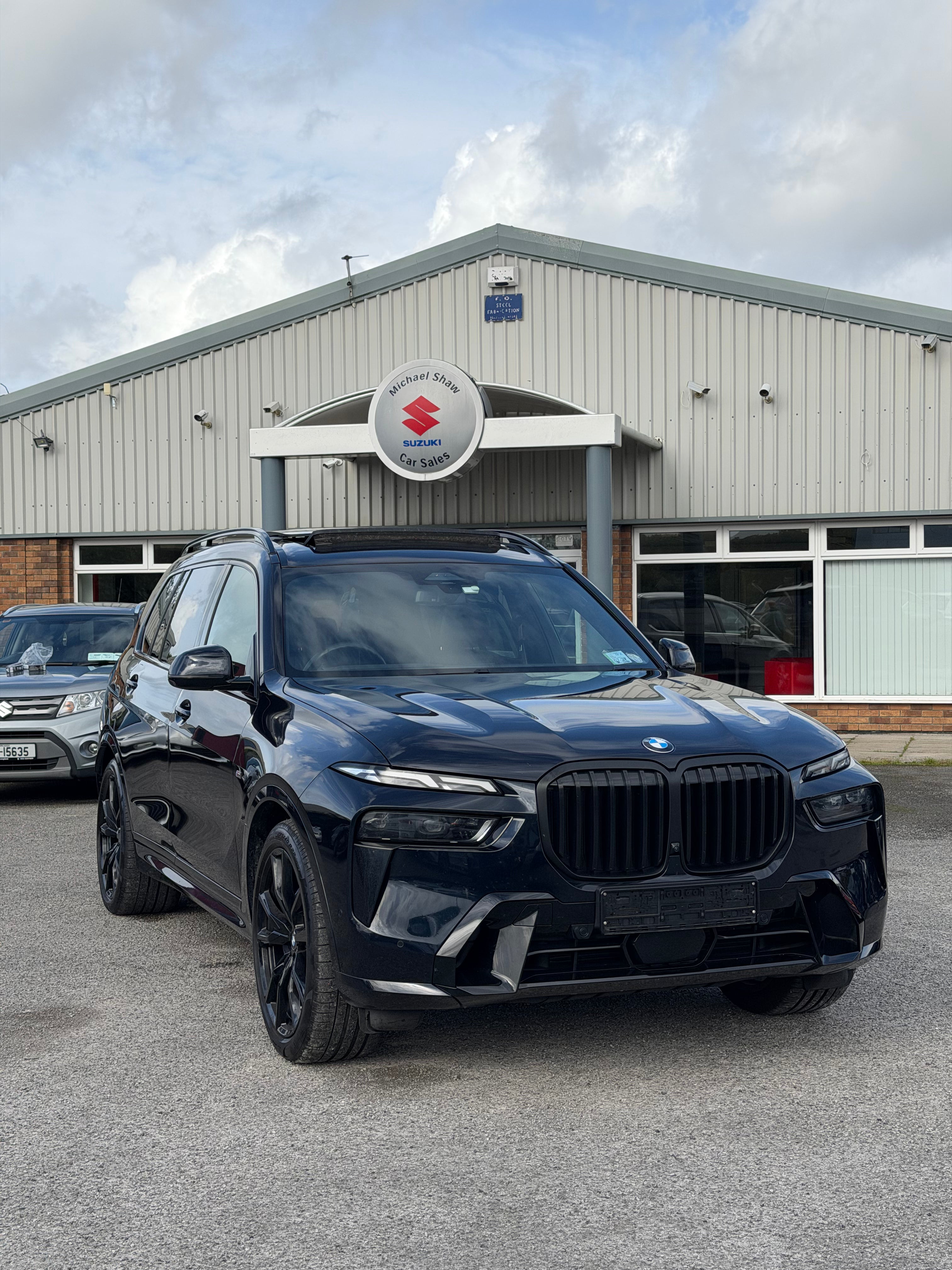 241 BMW X7