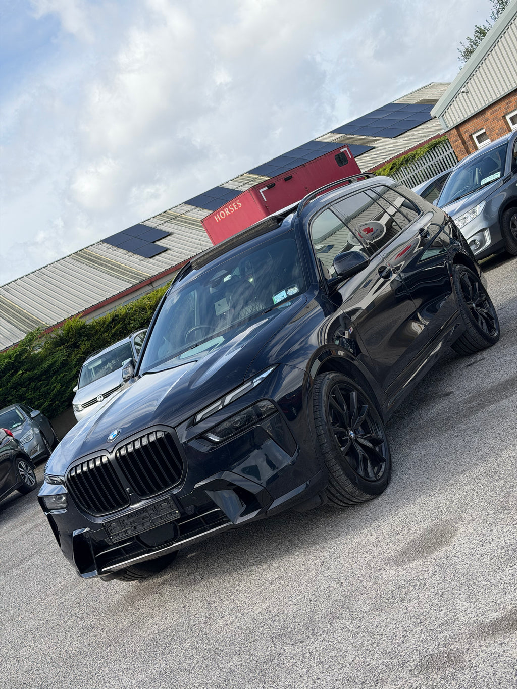241 BMW X7