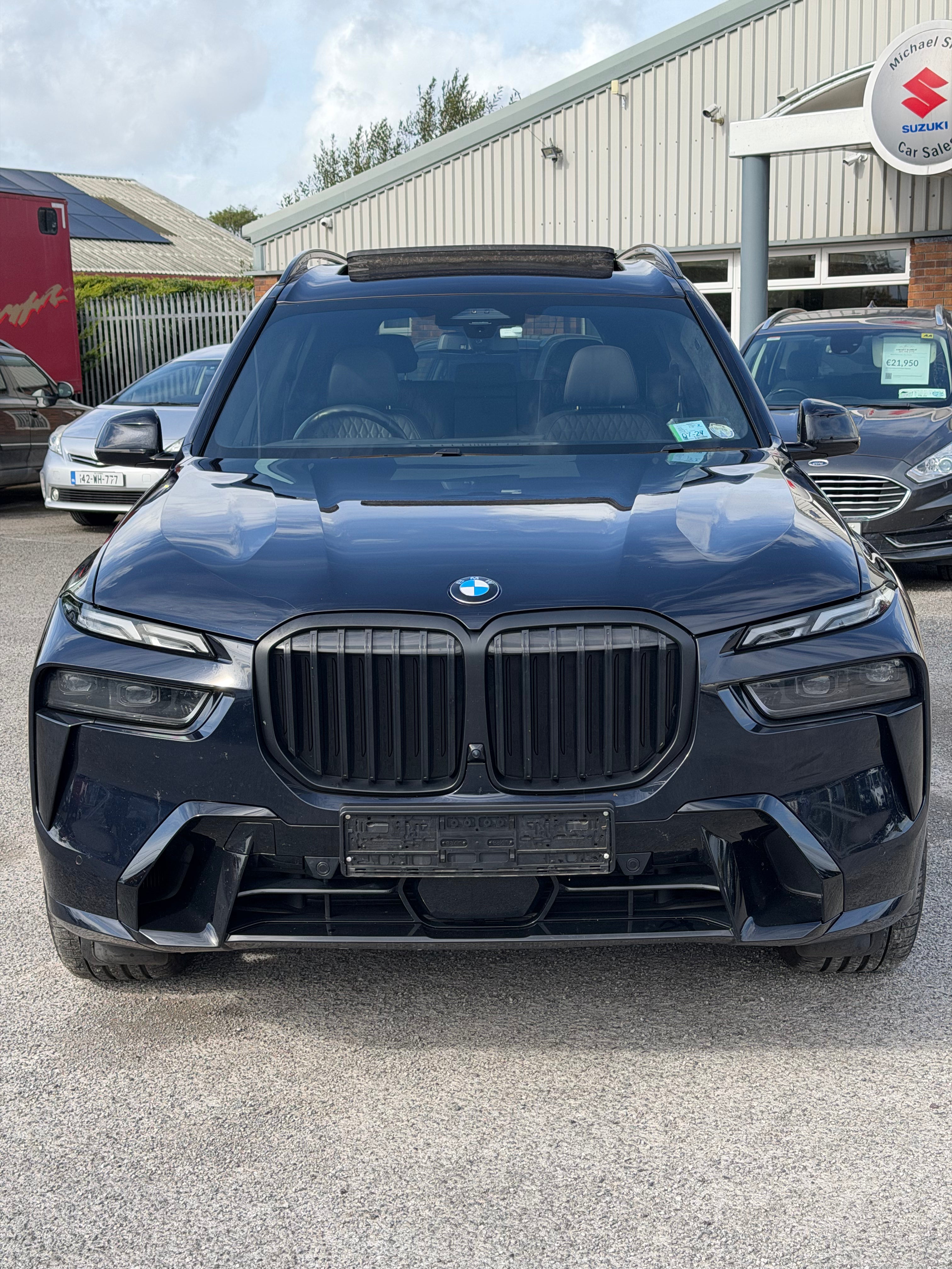 241 BMW X7
