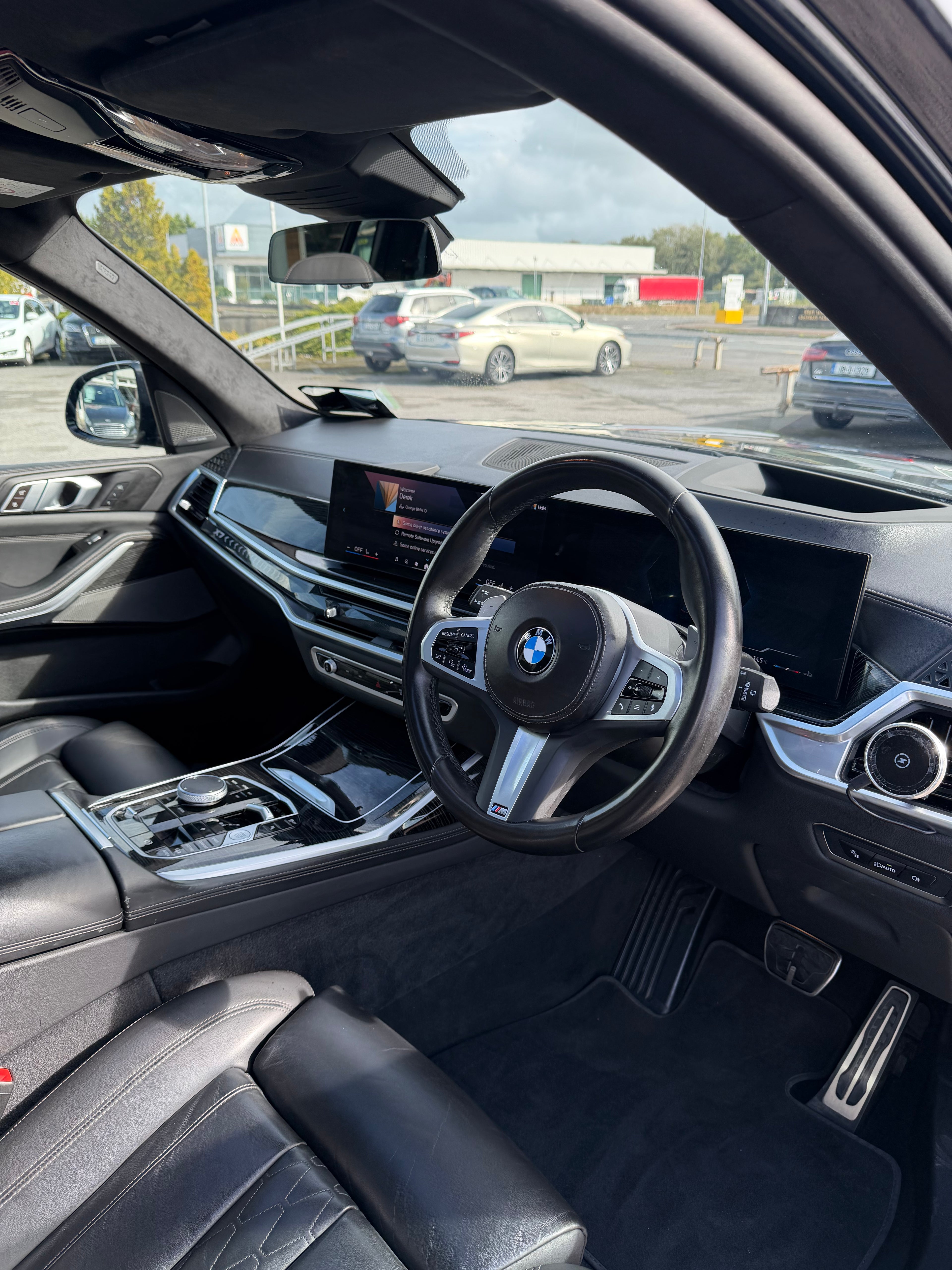 241 BMW X7