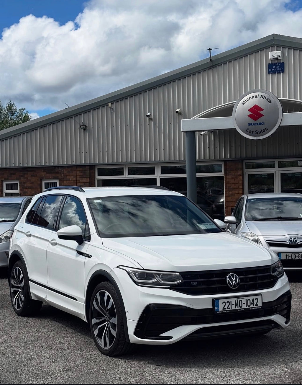 221 Volkswagen Tiguan R Line