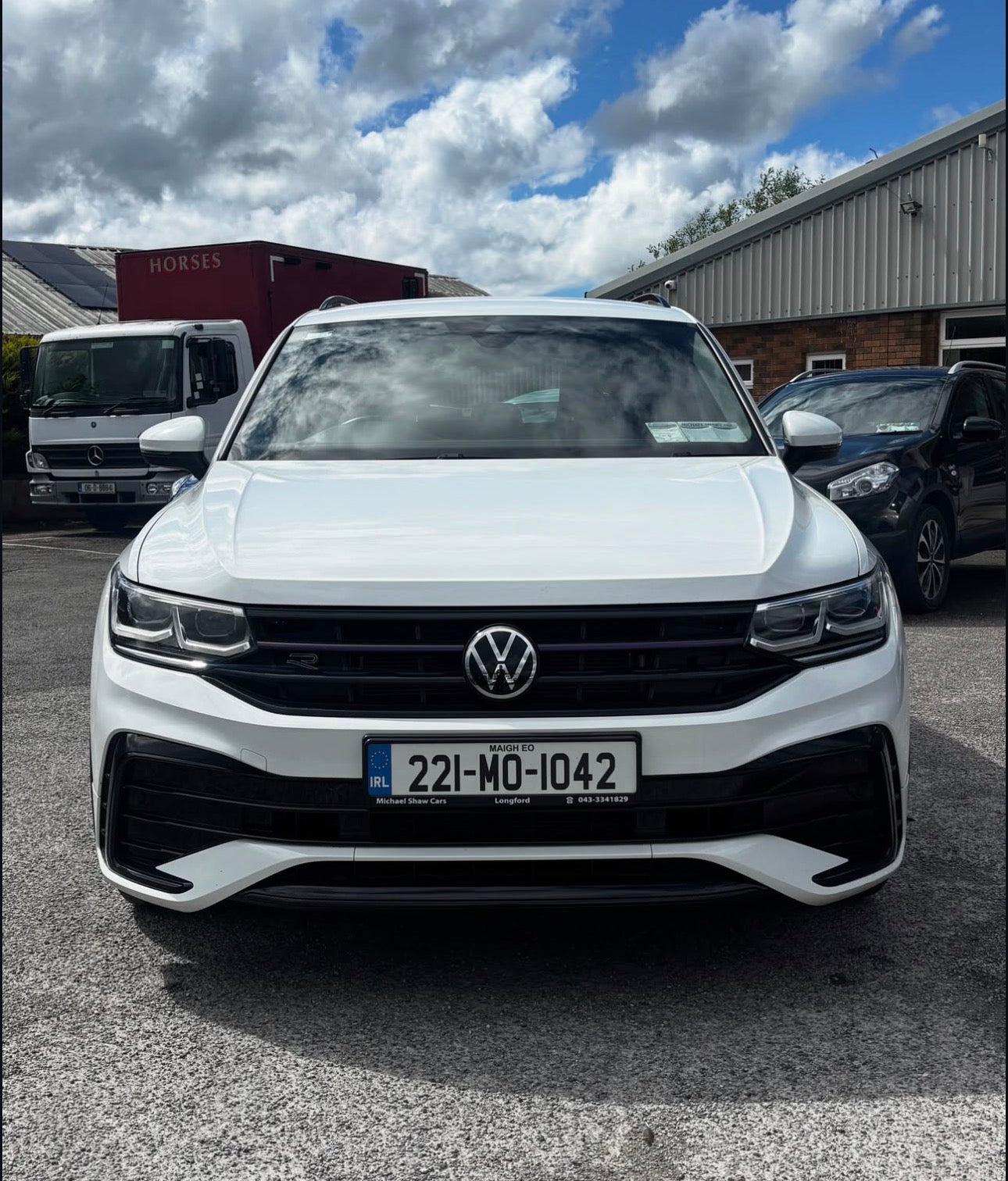 221 Volkswagen Tiguan R Line