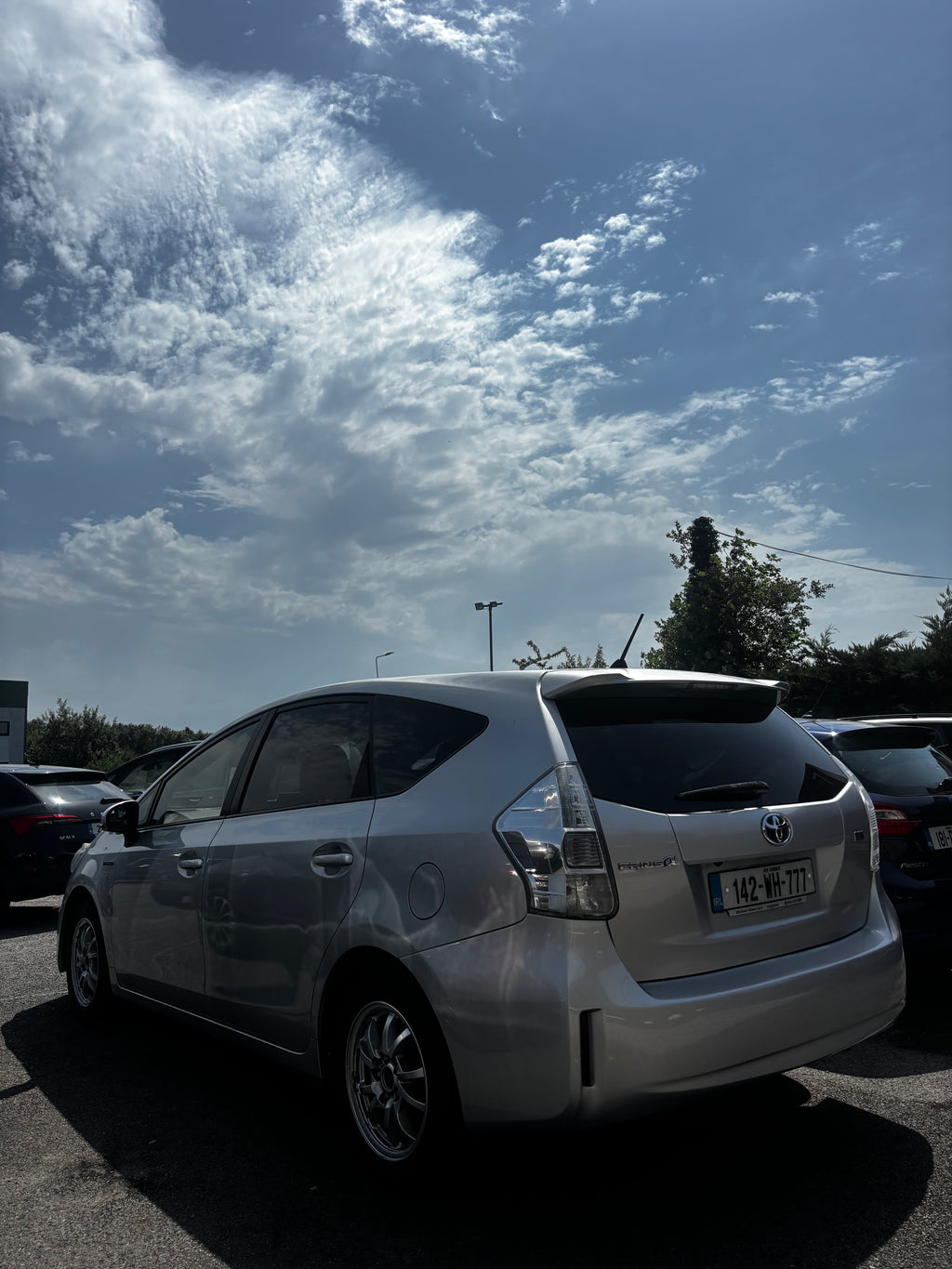 142 Toyota Prius