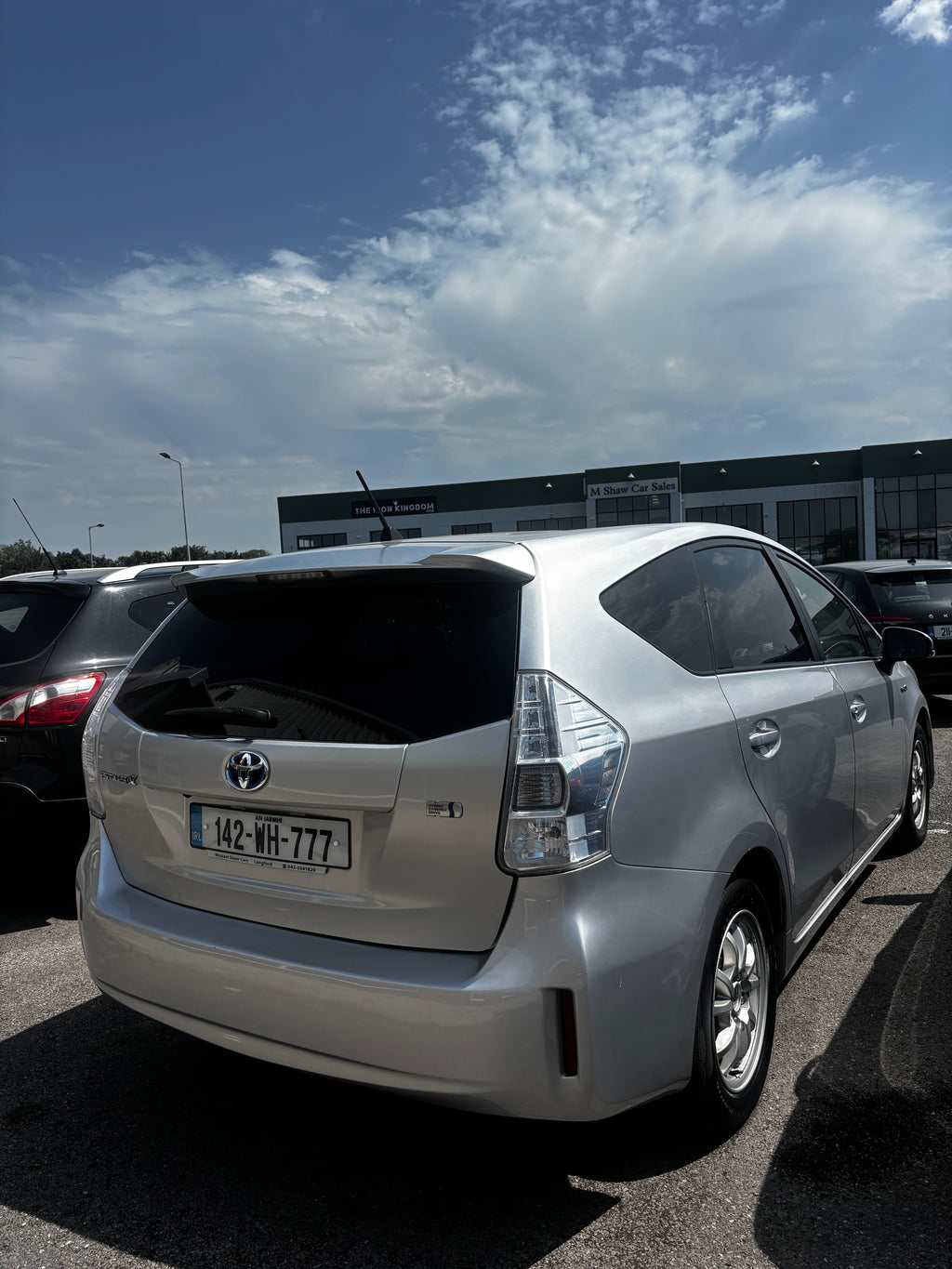 142 Toyota Prius