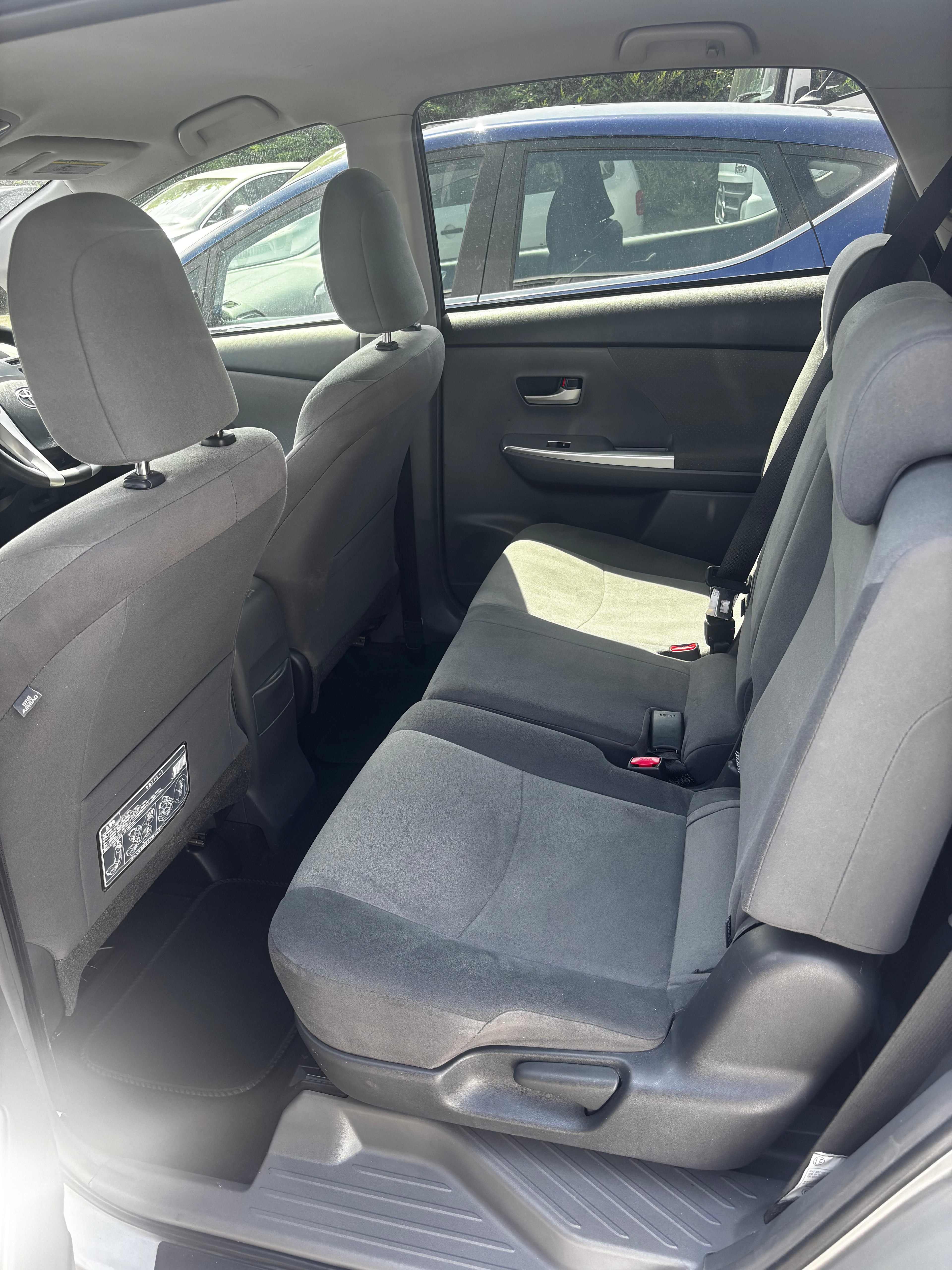 142 Toyota Prius