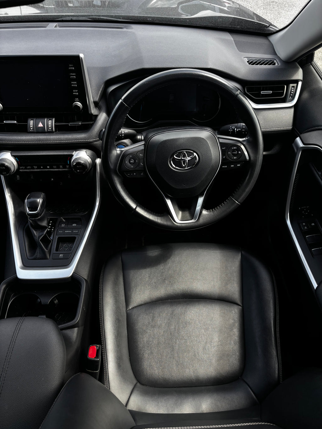 201 Toyota RAV4 Sol