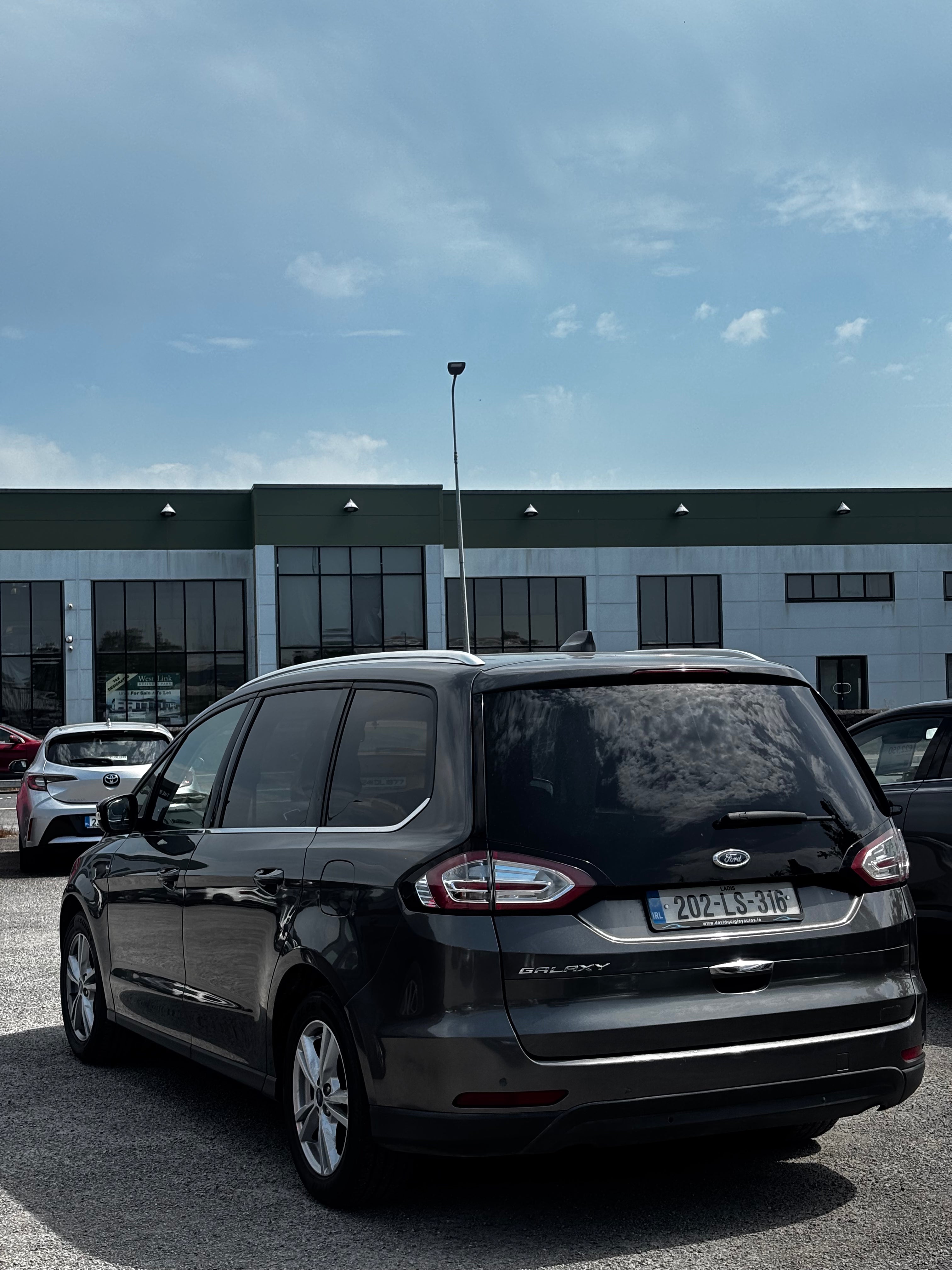 202 Ford Galaxy Titanium 7 Seater