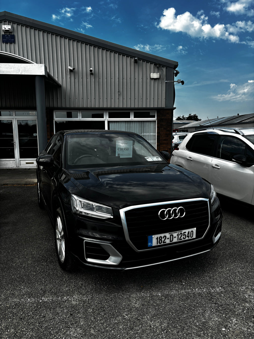 182 Audi Q2 S-Line